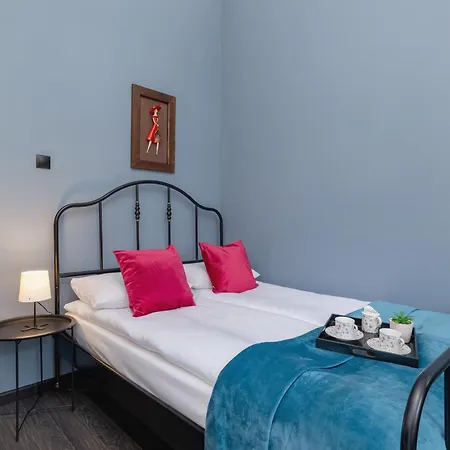 Apartment Apartament Z Balkonem Niedaleko Starego Miasta By Renters Krakow